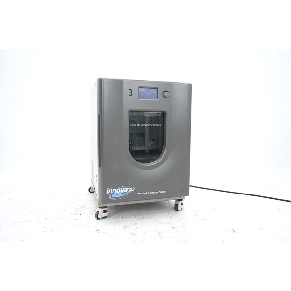 Eppendorf New Brunswick Innova 42 Incubator Shaker Inkubatorschüttler Schüttler