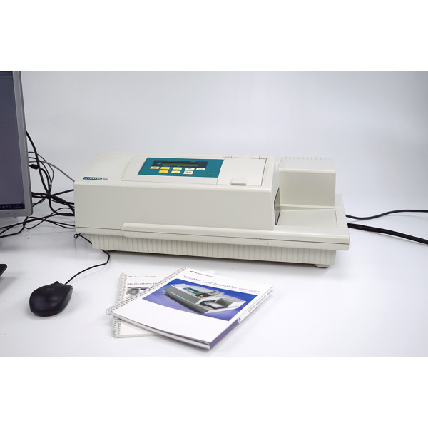 Molecular Devices SpectraMax Plus Microplate Reader S/N: 02514 SoftMax Pro 5