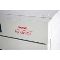 Sanyo Cooled Incubator MIR-153 126 L 141 W -10 +50°C Stainless