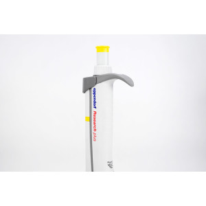Eppendorf Research Plus 8-Kanal Channel Pipette Yellow...