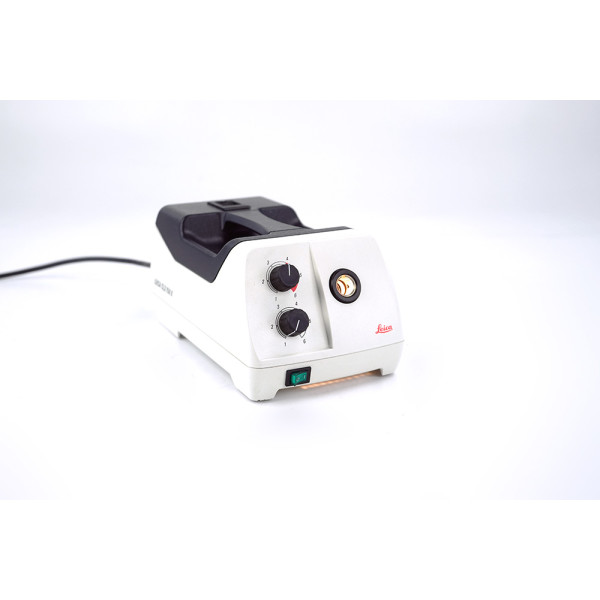 Leica CLS 150 XE Microscope Cold Light Source Kaltlichtquelle 150W