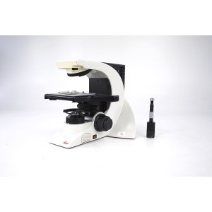 Leica DM 2000 Mikroskop Stativ Base Mainunit incl. Stage...