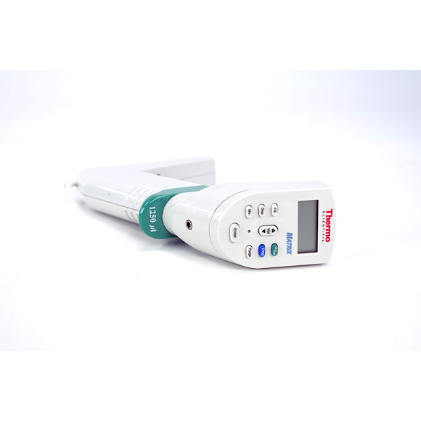 Matrix Thermo Elektronische Electronic Pipette 8 Kanal Channel Impact- 1250 ul