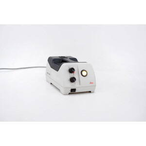 Leica CLS 150 Microscope Cold Light Source...