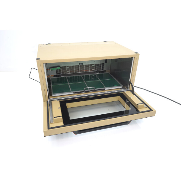 INFORS HT Multitron Cell Incubator Shaker 25mm CO2 - Stick Stuff Platform (2018) mit Durchführung