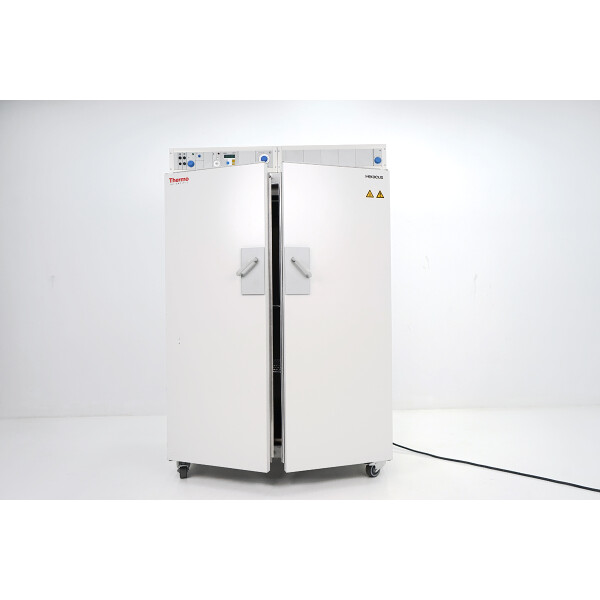 Thermo Heraeus UT6760 UT 6760 Trockenschrank Ofen Oven Wärmeschrank 300°C 689L