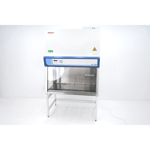 Thermo Scientific Safe 2020 1.2 BSC Safety Cabinet Sicherheitswerkbank (2018)